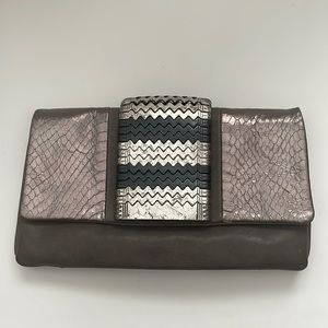 leather clutch/shoulder bag